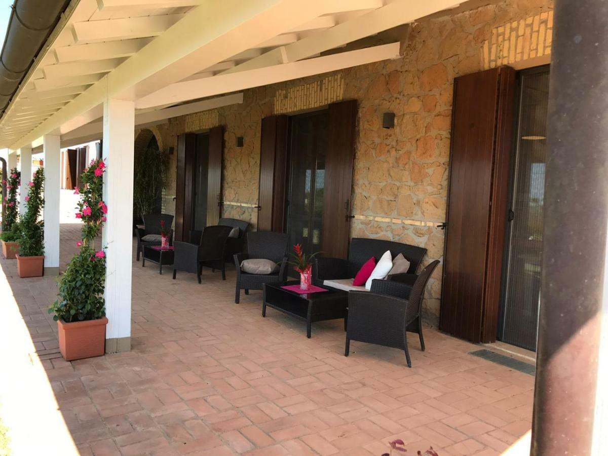 Il Casale Degli Ulivi - Agriturismo - Tenimenti Leone Lanuvio Eksteriør bilde