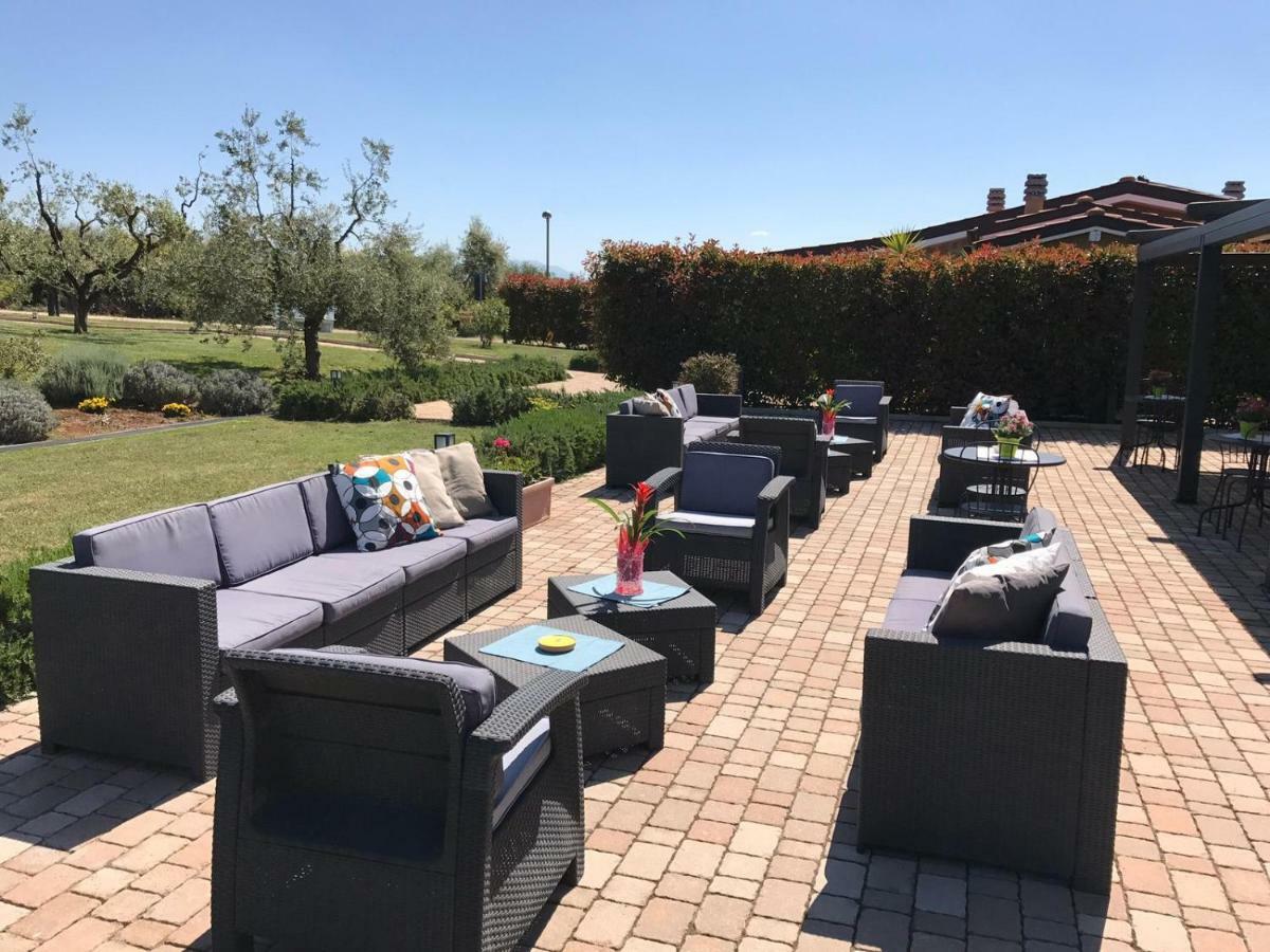 Il Casale Degli Ulivi - Agriturismo - Tenimenti Leone Lanuvio Eksteriør bilde